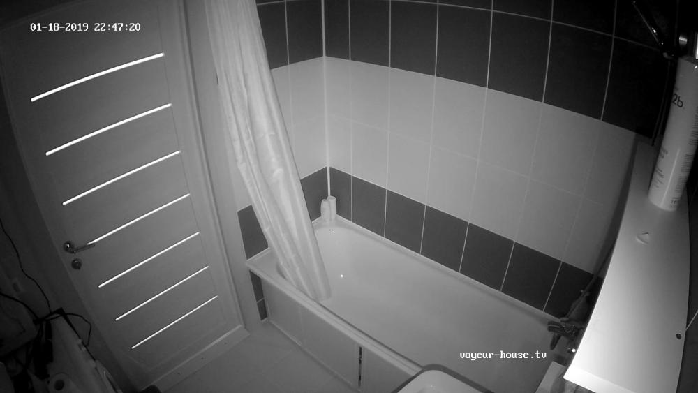 New-Bath.thumb.jpg.e2eb927cb95da2a3a0d870196ad6299b.jpg