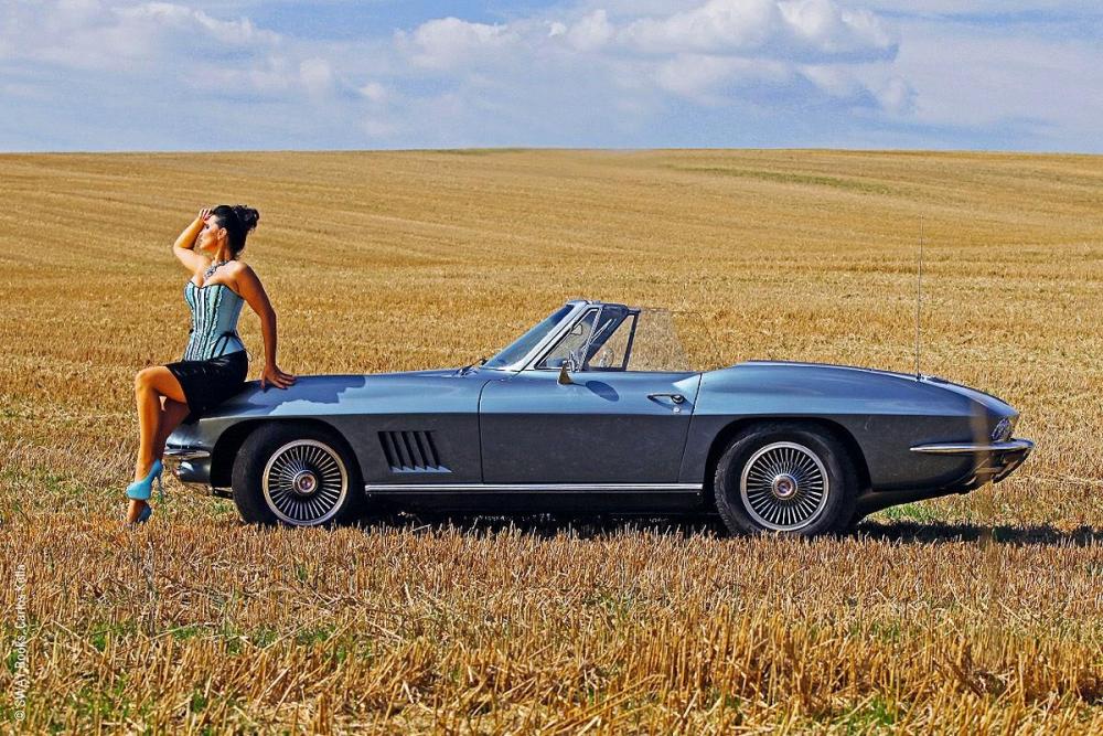 Girls and Legendary US-Cars 16 (1).jpg