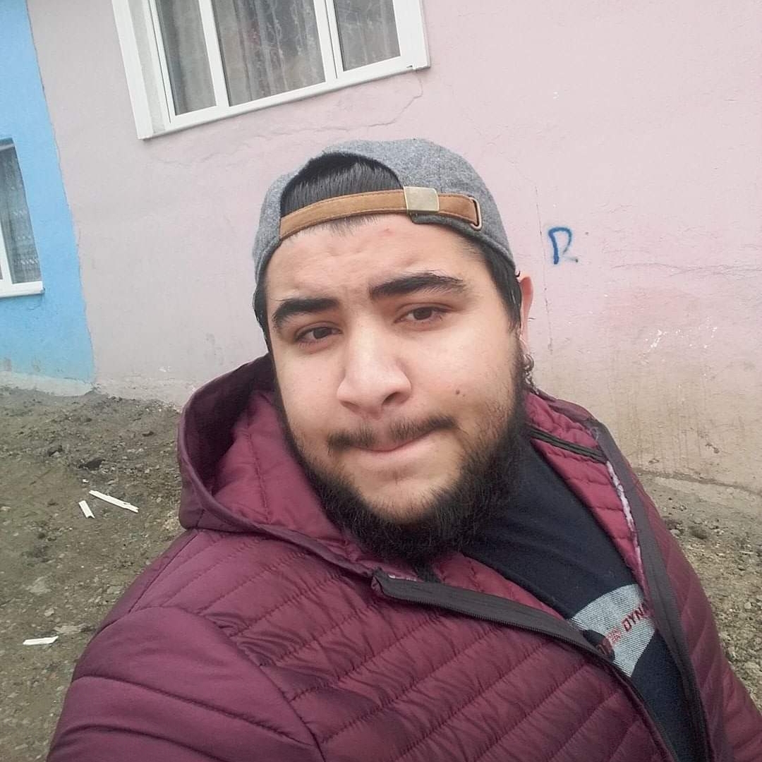 Semih Ciydem CamCaps Net